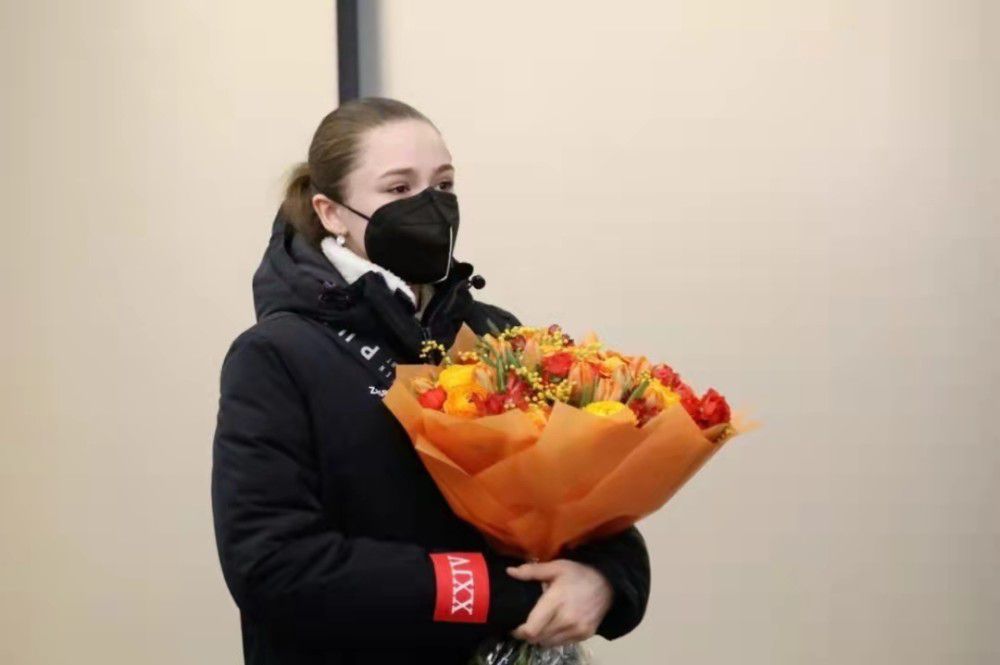 女大学生的沙龙室2
